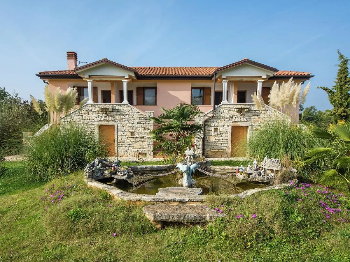 Magnificent Holiday Home In Istria Barbariga