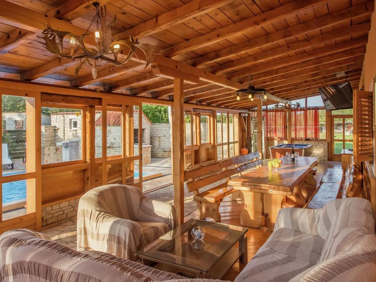 Magnificent Holiday Home In Istria Barbariga